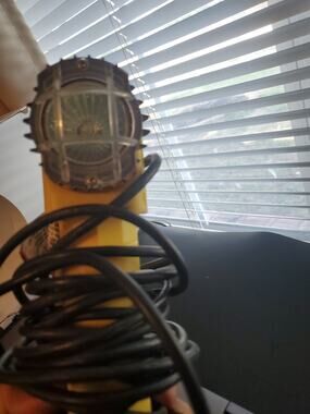 ProLite Worklight Lamp Model HC-20 Portable Trouble Light Utility Task Worklight